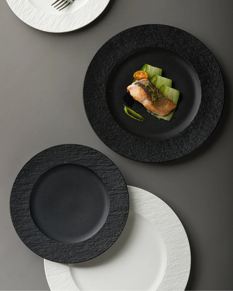 Textured Rim Stoneware Dinner Plate — Minimalist Ridged Edge