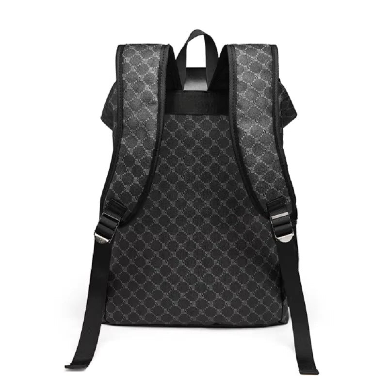 Premium Leather Laptop Backpack — Structured Silhouette, Padded Shoulder Straps