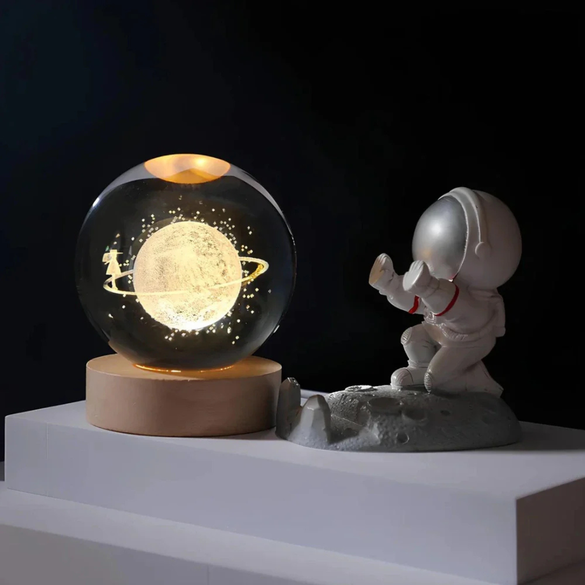 Crystal Ball Light — Transparent Sphere, Precision-Carved Interior Design, Warm White LEDs