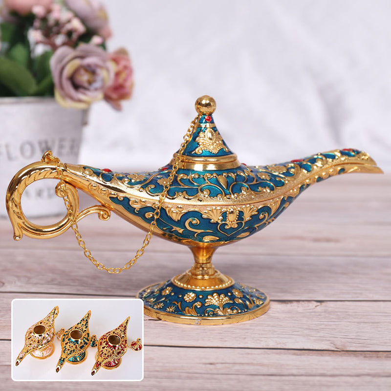 Aladdins Wunderlampe — Orientalische Dekoration mit künstlerischer 3D-Prägung und Vintage-Details