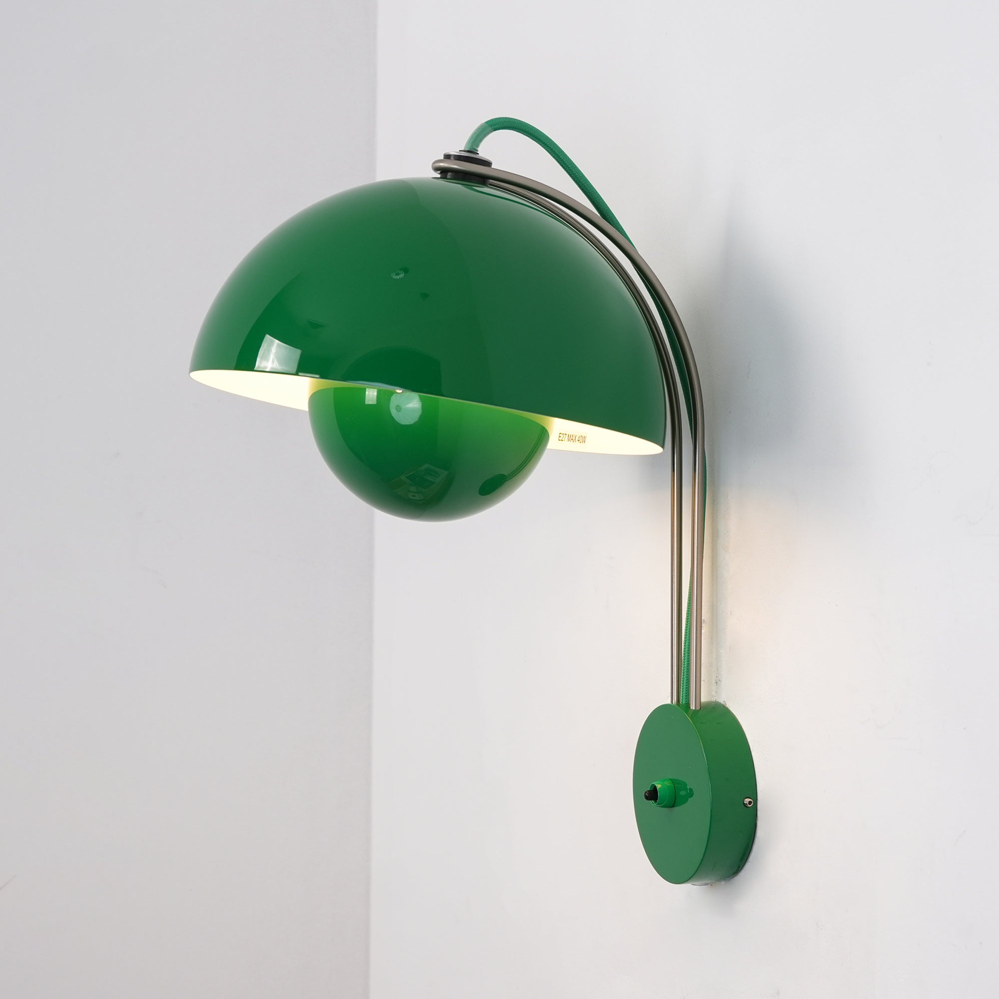 VP9 Wall Lamp With Double Dome Design In 13 Colors, Dimmable E26/E27