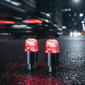 Uniwersalne nakładki na wentyle LED LumenGlow — świecenie aktywowane ruchem, zestaw od 2 do 8 sztuk