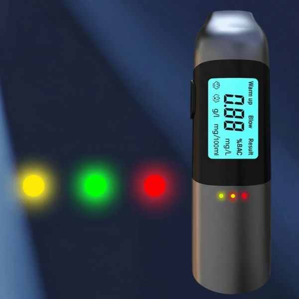 Analisador portátil de alcoolemia SwiftBreath — pronto para carregamento por USB, leituras em três segundos