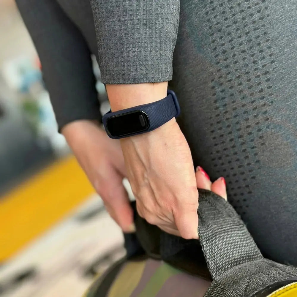 Correa de silicona azul oscuro para Garmin Vivosmart 5