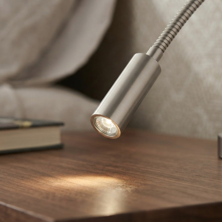 Einstellbare Wandleuchte zum Lesen — Flexibler Schwanenhalsarm, 3 Lichtfarben, 3000–6000 K