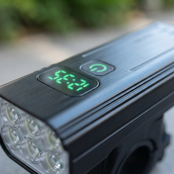 Luz LED para bicicleta — 5000 lúmenes, 12 LEDs, bateria USB-C de 10,000 mAh e visor digital da hora