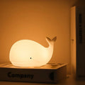 مصباح ليلي GlowWhale بتحكم باللمس — إضاءة متعددة الألوان