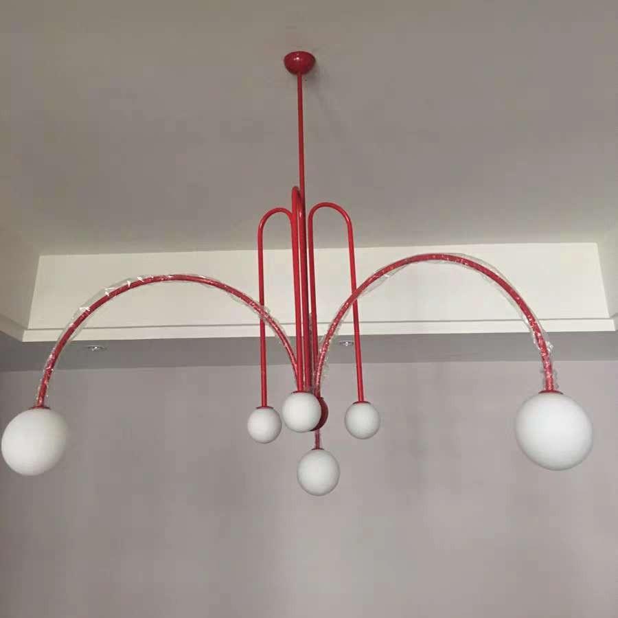 Nova Crest Pendant Light With Bold Hanging Design For Dining Rooms And Entryways