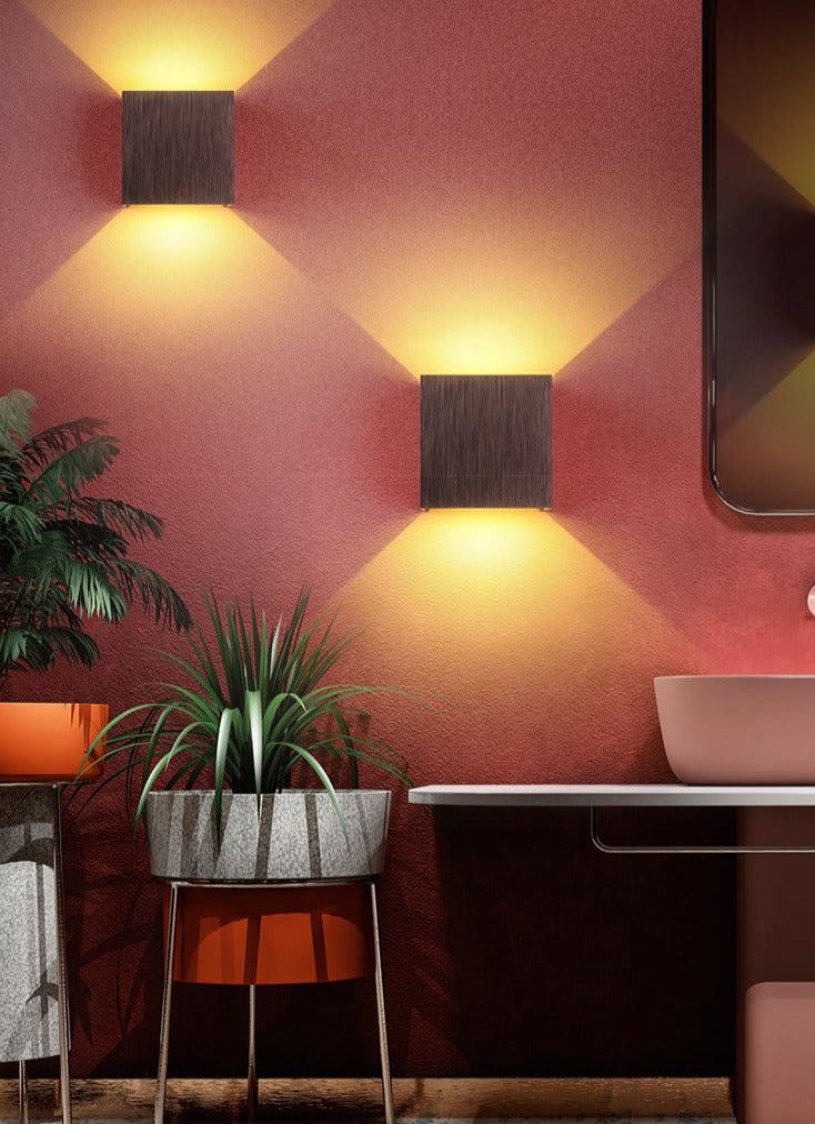 ElegantBeam Minimalist Wall Lamp For Sophisticated Illumination And Subtle Glow In Living Spaces