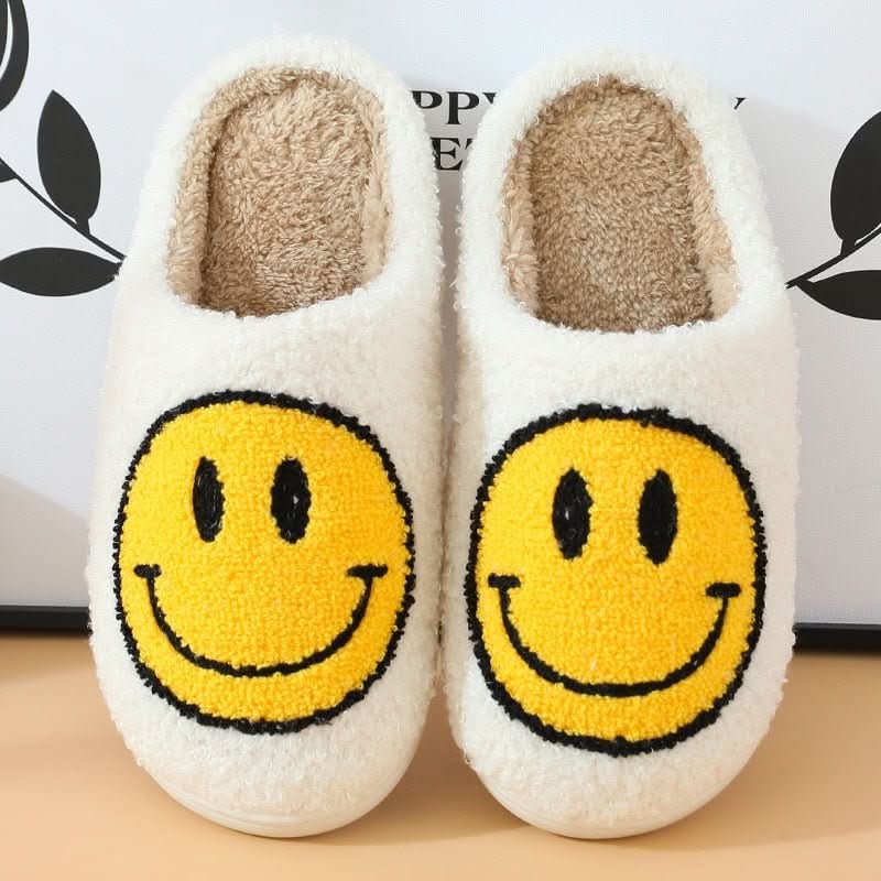 CloudHug kényelmes téli papucs — smiley-motívummal, vastag szilikontalppal