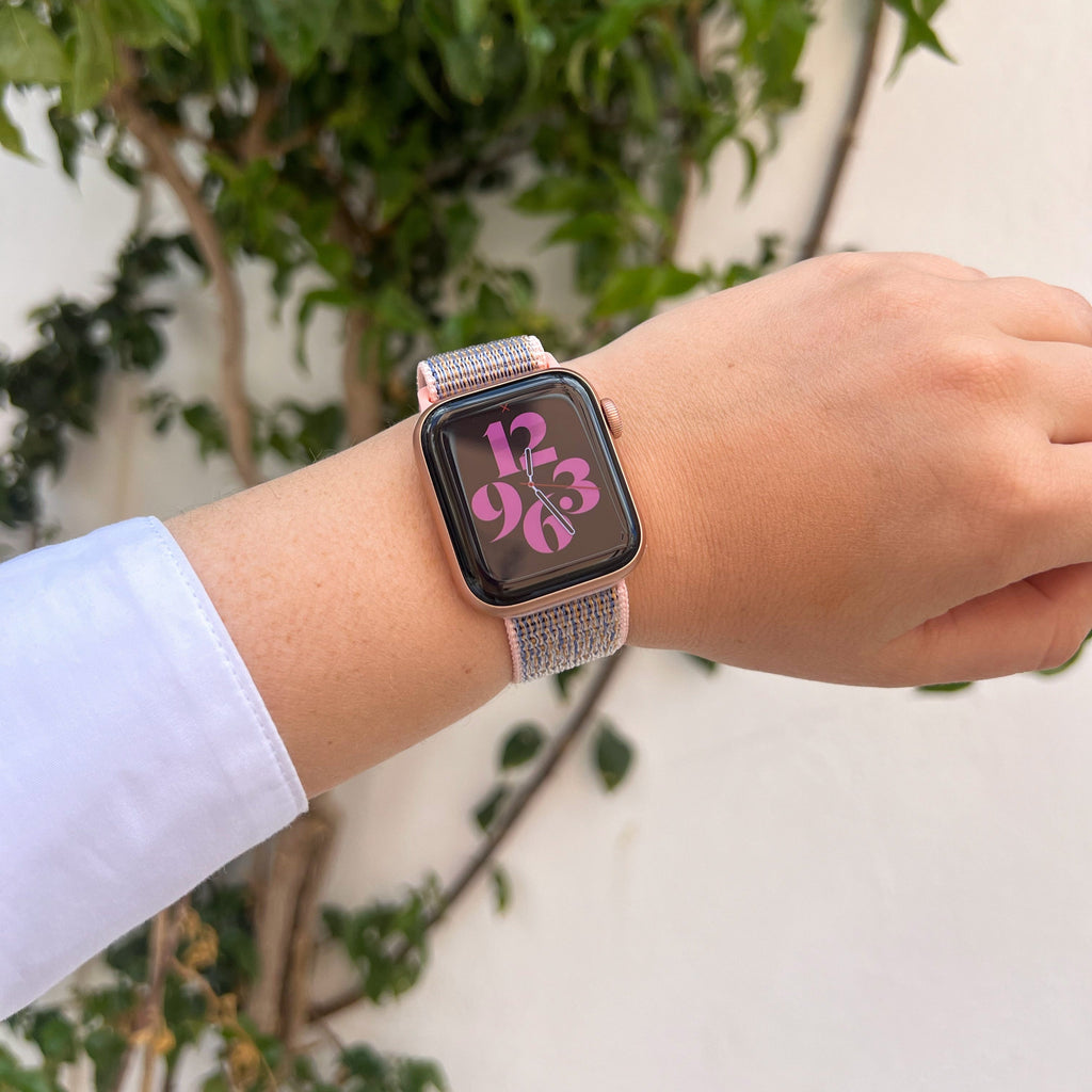 Měkký růžový nylonový řemínek pro Apple Watch