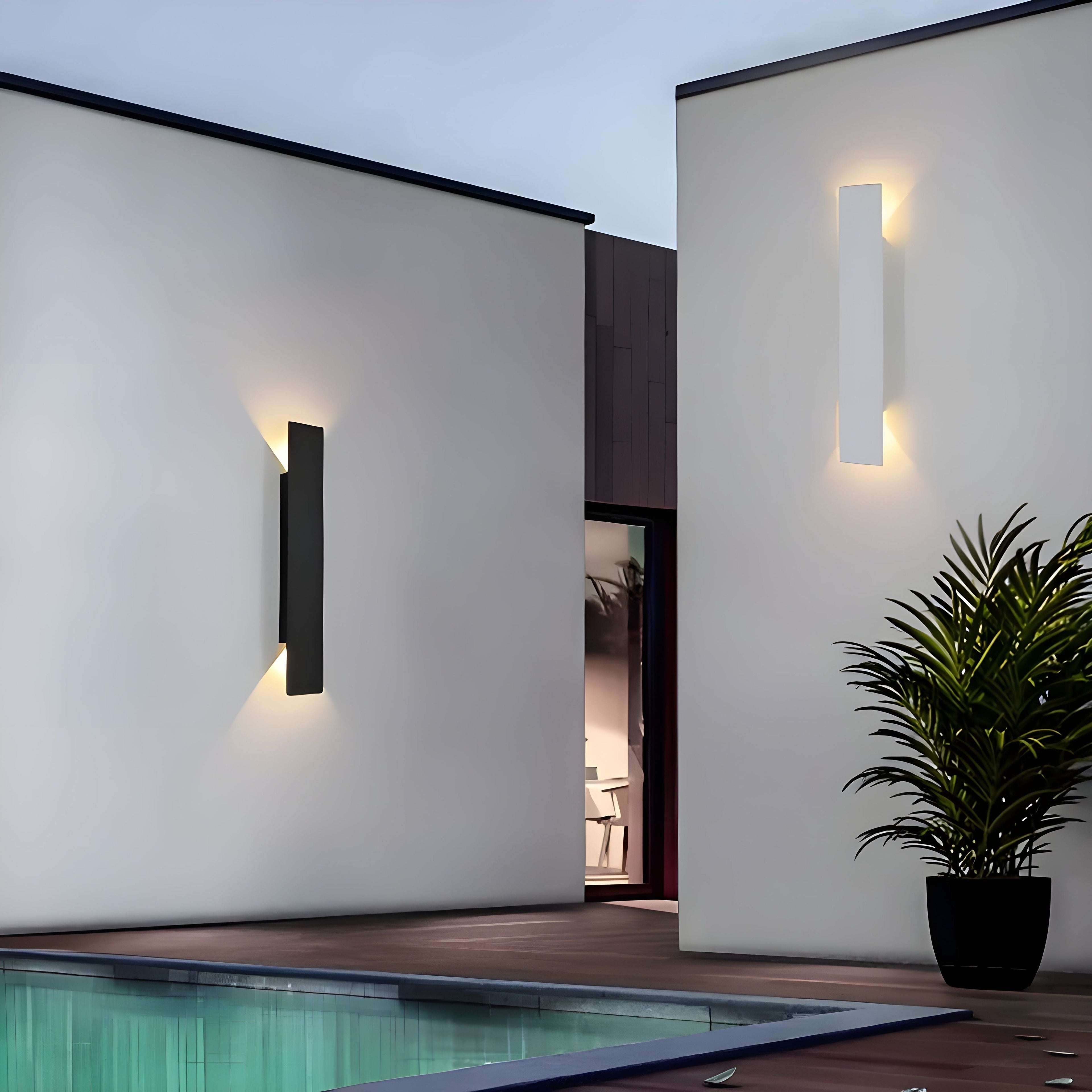 LuxeWall venkovní nástěnné svítidlo — hliníkové provedení odolné proti povětrnostním vlivům, integrovaná technologie LED