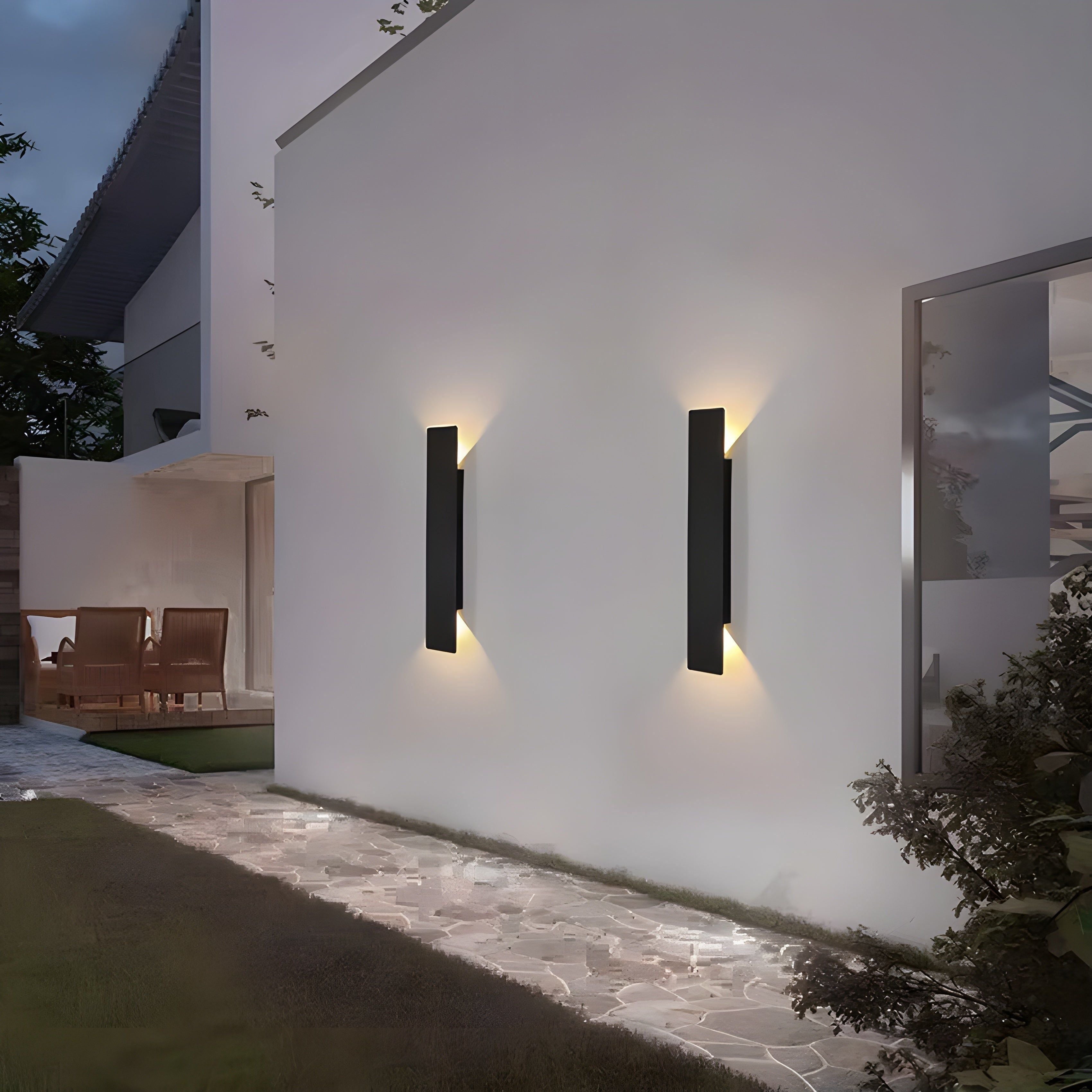 LuxeWall venkovní nástěnné svítidlo — hliníkové provedení odolné proti povětrnostním vlivům, integrovaná technologie LED