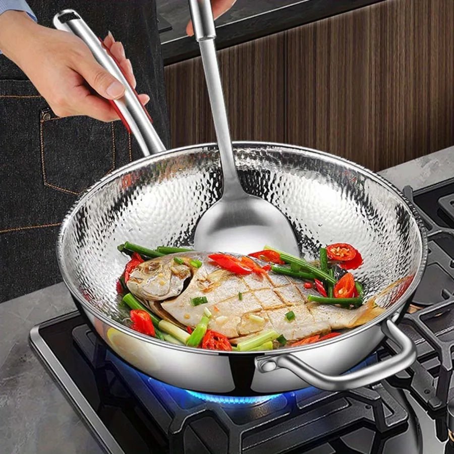 Titanium Wok With Uncoated 32 cm Round Bottom For Induction