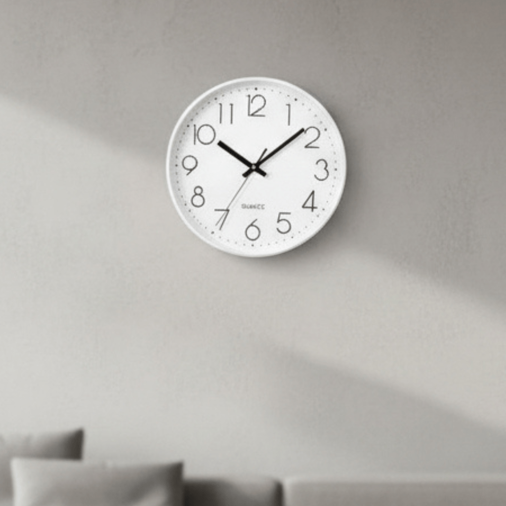 TranquilTime 12 hüvelykes, csendes, ketyegésmentes falióra — jól leolvasható számlap, 30 cm-es keret