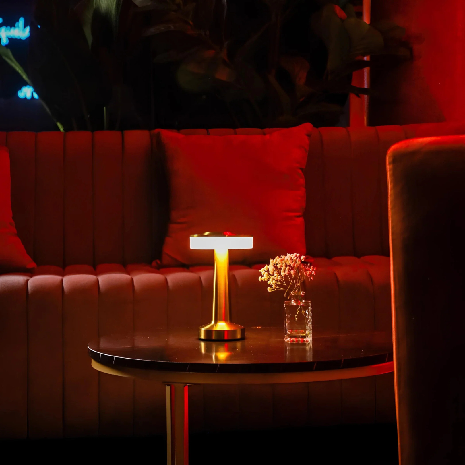 Midcentury moderne trådløs LED-lampe — berøringsstyring, dimbar lysstyrke
