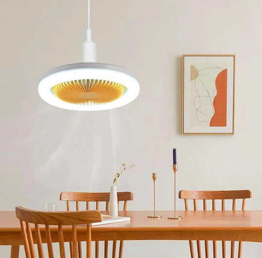 Moderní stropní ventilátor — integrované LED osvětlení a dálkové ovládání