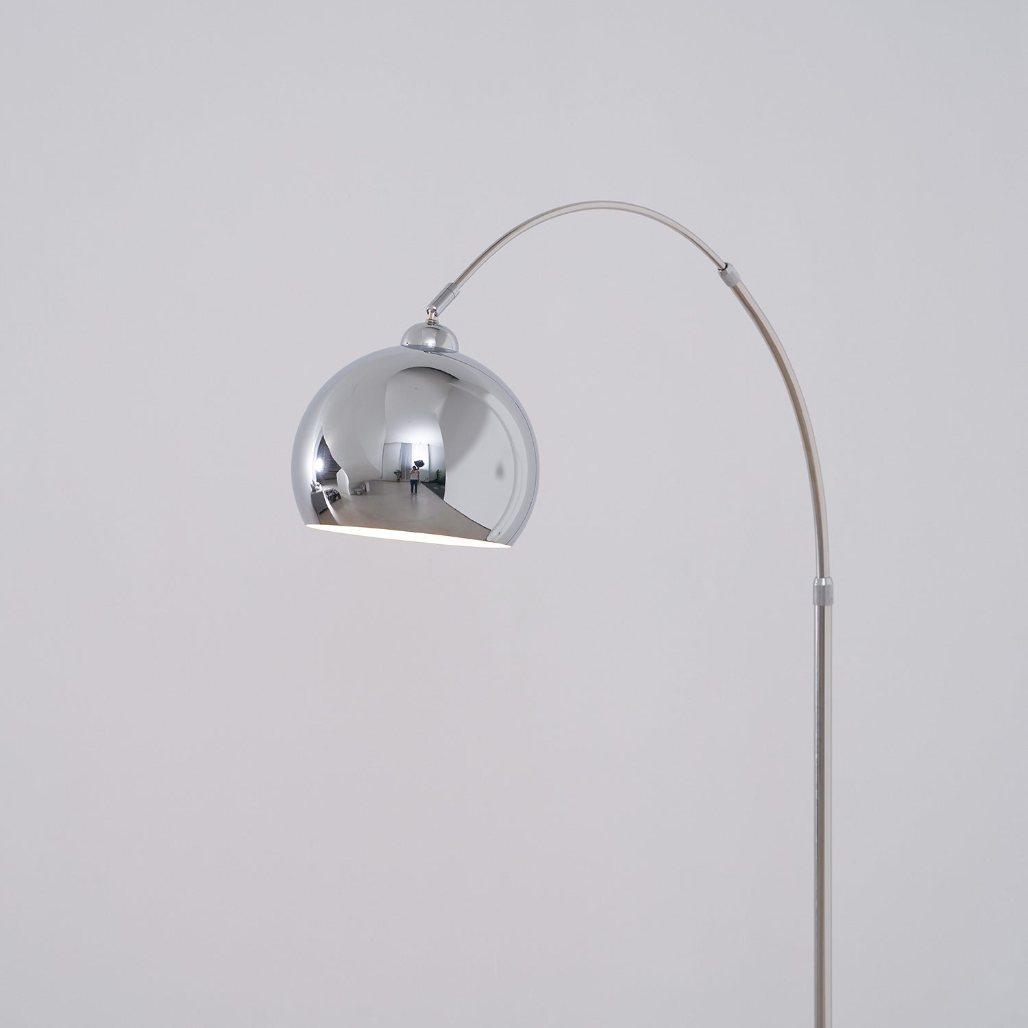 Floor Lamp With Adjustable Telescoping Arm And Tiltable Head In Black Chrome Or White