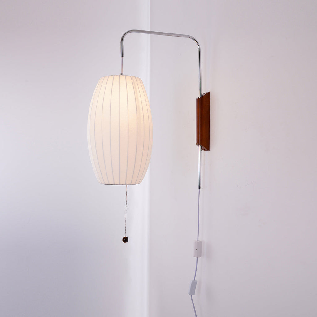 Nástěnná lampa z ořechového dřeva a bílé barvy s hedvábným stínidlem pro obývací pokoj a ložnici