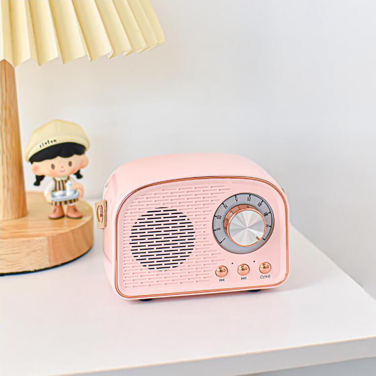 NostalgiaWave Portable Retro Speaker — Vintage Radio Design, Bluetooth 5.0