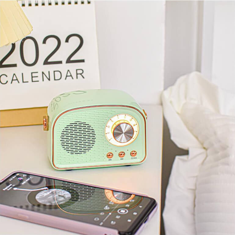 NostalgiaWave Portable Retro Speaker — Vintage Radio Design, Bluetooth 5.0