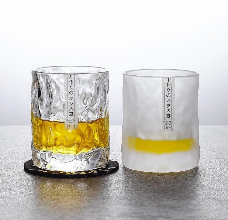 Whiskeyglas med gletsjermønster fra Edo Kiriko i facetslebet krystal gaveæske