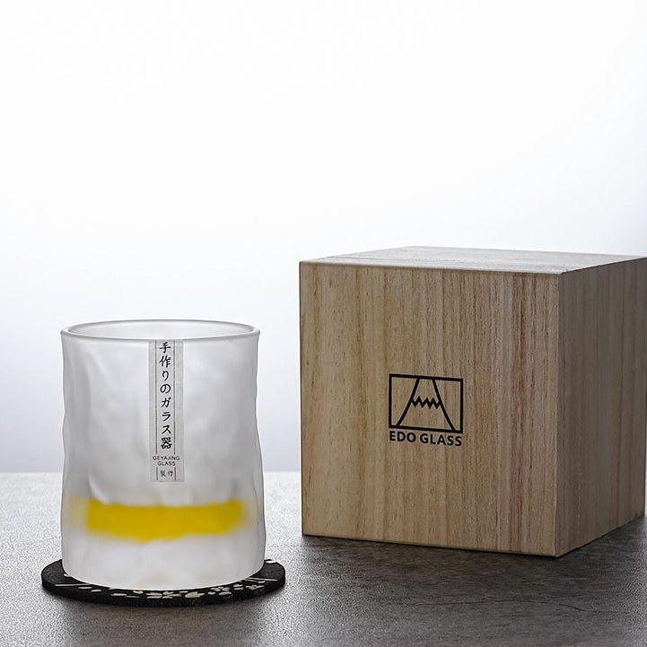 Whiskeyglas med gletsjermønster fra Edo Kiriko i facetslebet krystal gaveæske