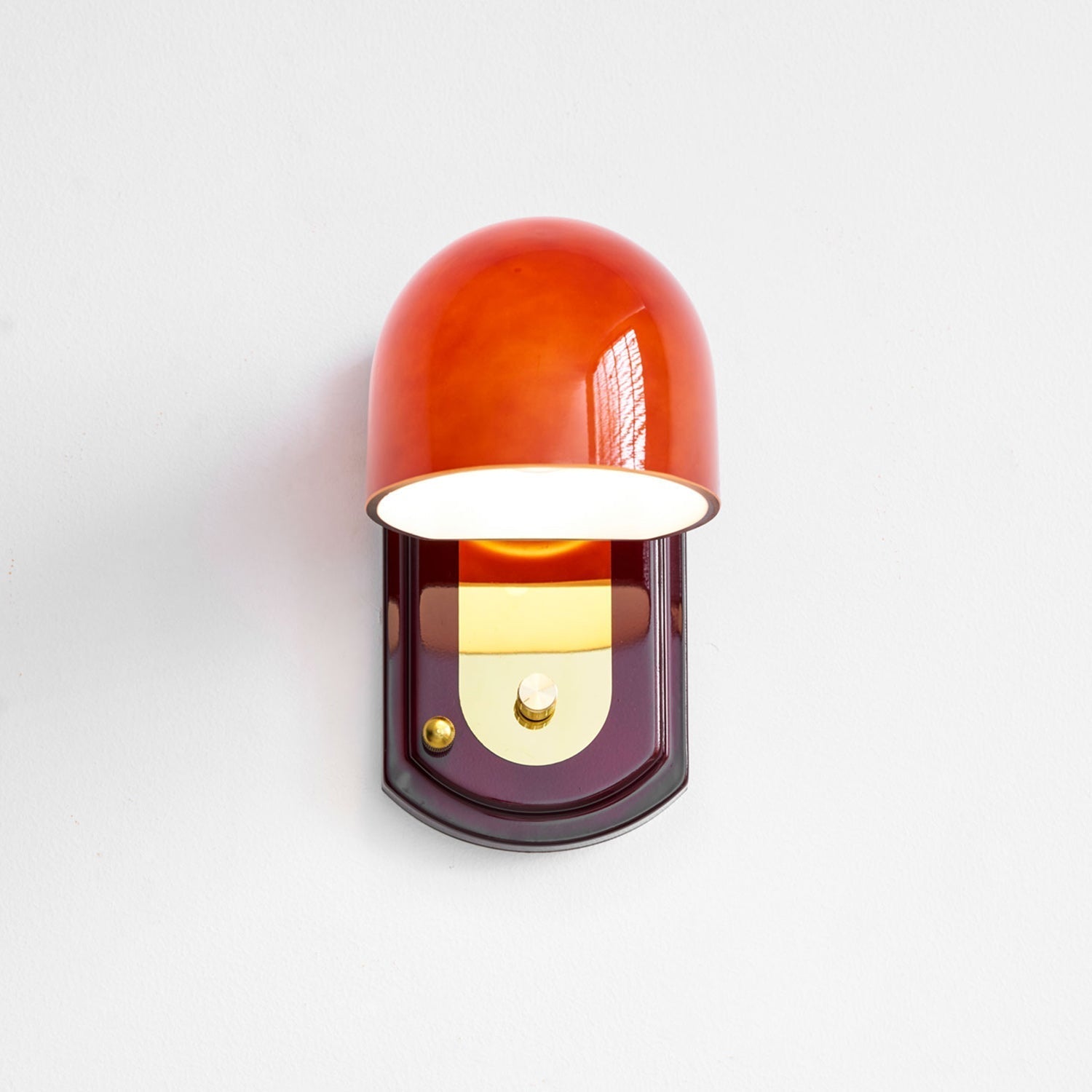 Crimson Glass Lampshade Wall Light For Living And Dining Rooms