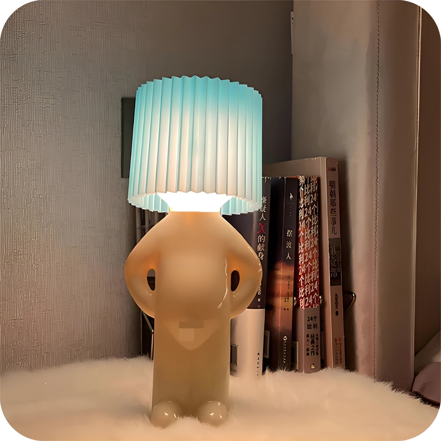 Finurlig bordlampe formet som et menneske – bærbar, batteridrevet lampe