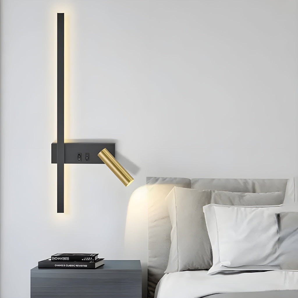 LED-væglampe i sort og guld med kontakt og lys opad eller nedad
