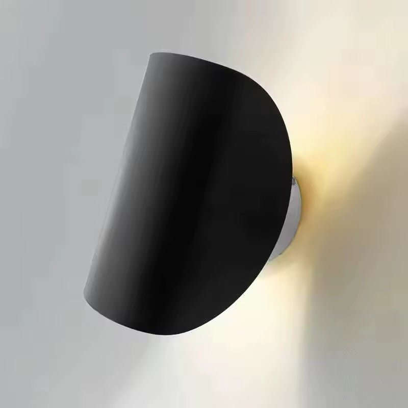 SolaraGlow Diffused Warm Wall Light For Living Rooms And Workspaces Modern Home Illumination
