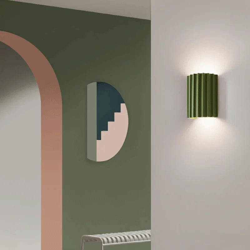 Ribbed Resin Wall Light With Up And Down Lighting For Modern Living Spaces