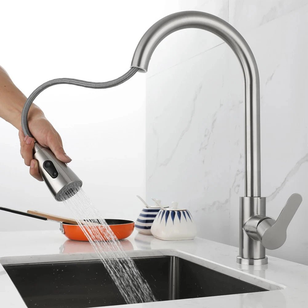 Torneira de cozinha extraível com rotação de 360° AureaFlow — Estilo contemporâneo elegante