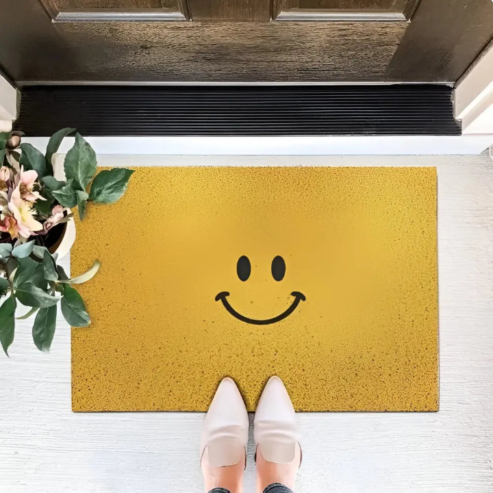 Face Motif Doormat 40 × 60 cm — PVC Dirt-Trapping Surface, Non-Slip Backing