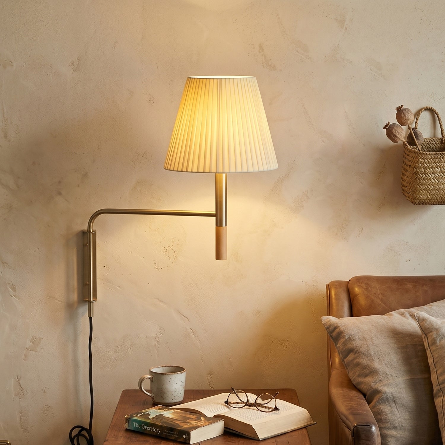 Wall Lamp Featuring Swivel Arm Modern Reading Light With Parchment Or Pleated Shade