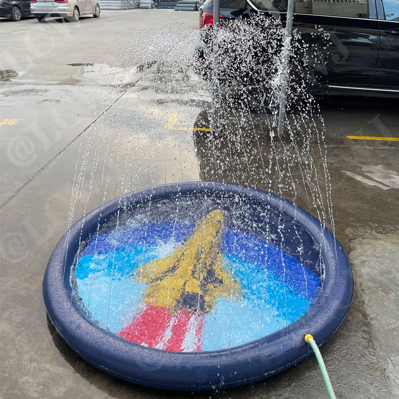Splash Fun-vattenlekmatta — integrerat spraysystem, anslutning till trädgårdsslang