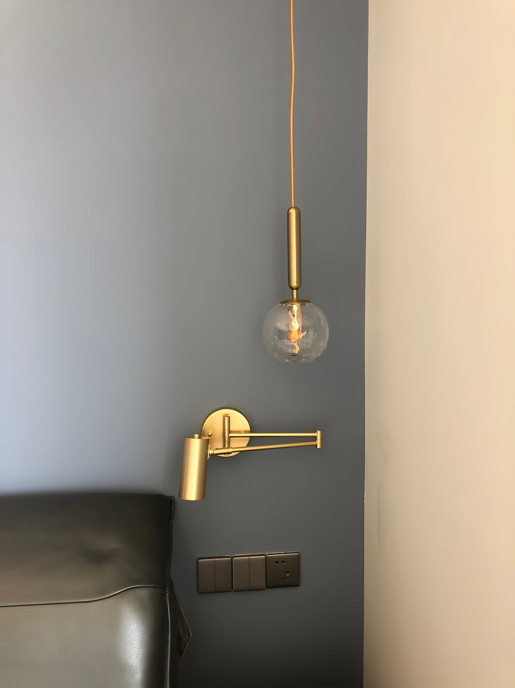Versatile Wall Light With Adjustable Arm And Cylindrical Spotlight In Brass Or Black Metal