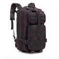 Mochila tática para atividades ao ar livre — sistema MOLLE, design ergonómico