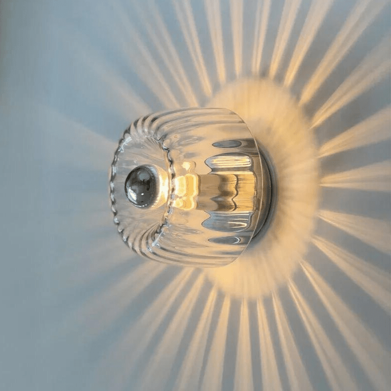 E14-væglampe i glas og metal, transparent finish, belysning til entré i Bauhaus-stil