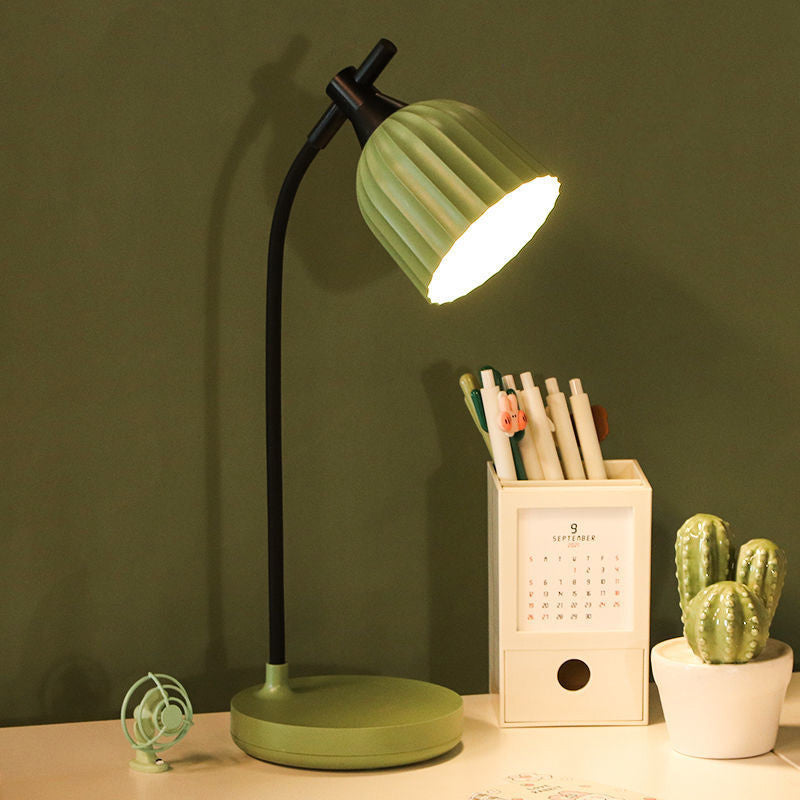 Moderní minimalistická stolní lampa – stmívatelný jas