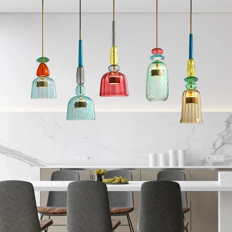 Lampada a sospensione regolabile in altezza dai colori vivaci | Ka-mostore