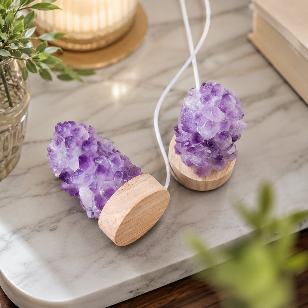 مصباح ليلي من كريستال الجمشت الطبيعي Amethystia — توهج ناعم قابل لإعادة الشحن عبر USB