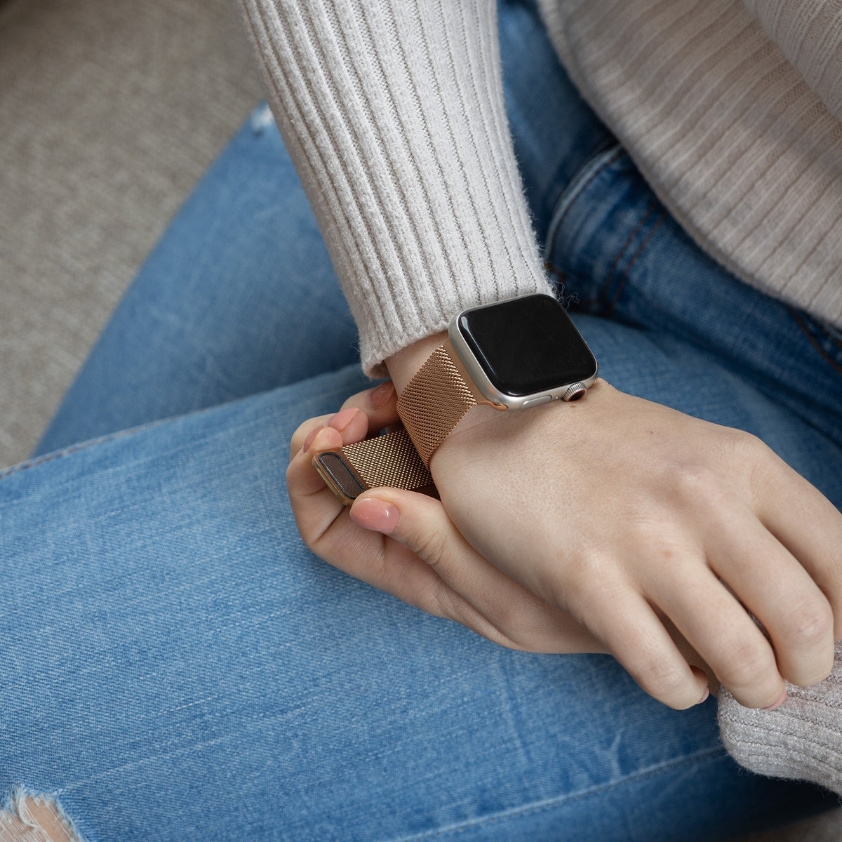 Apple Watch Milanese Band — Rose Gold Clasp Strap