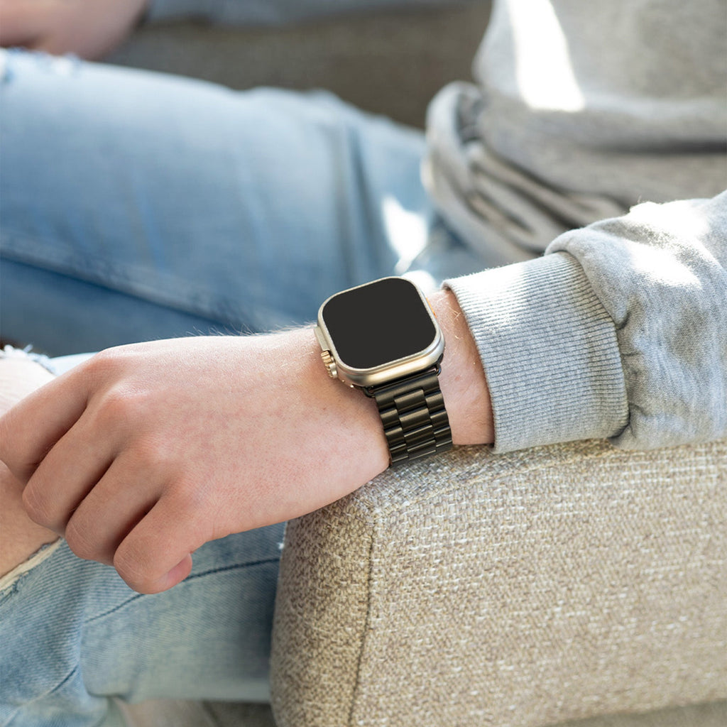 Black Stainless Steel Apple Watch Strap — Folding Clasp