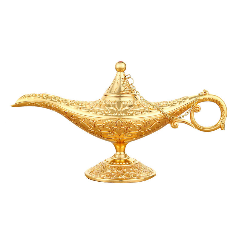 Aladdins Wunderlampe — Orientalische Dekoration mit künstlerischer 3D-Prägung und Vintage-Details