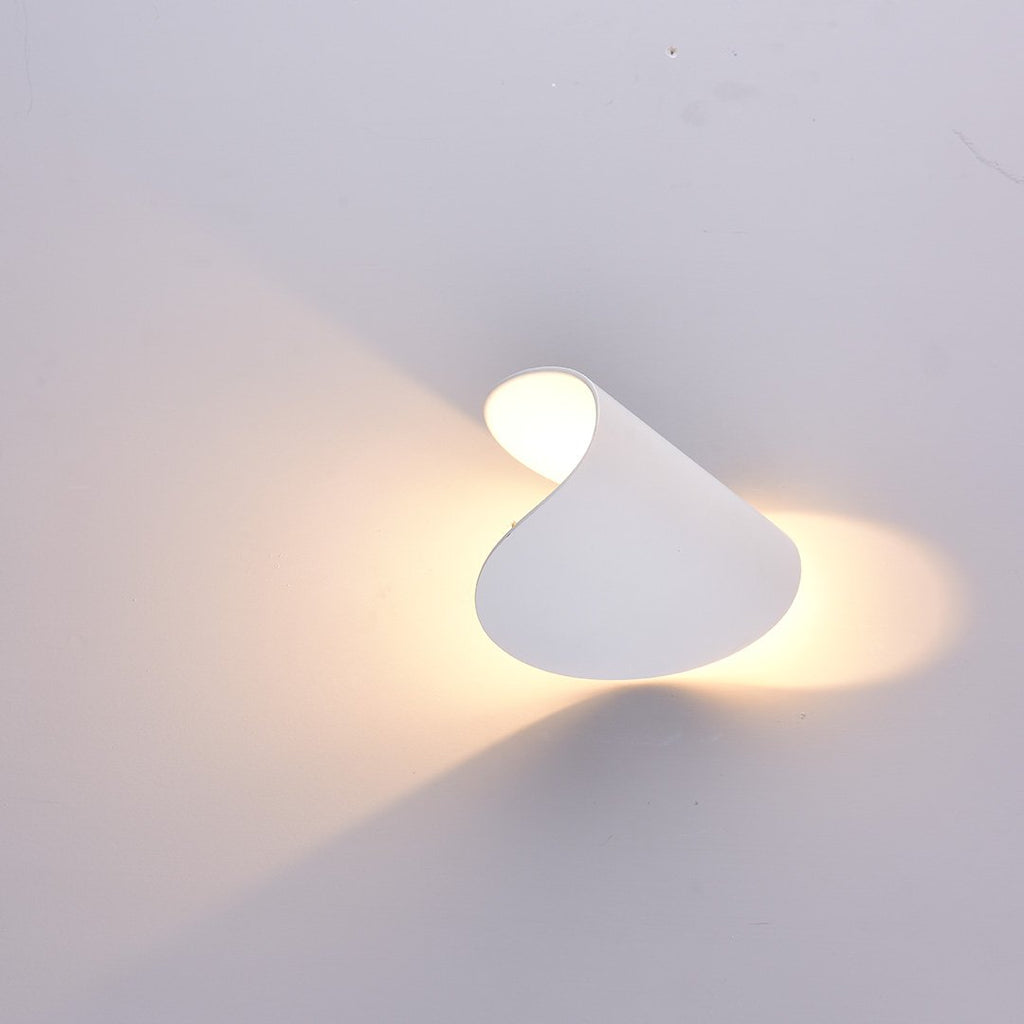 SolaraGlow Diffused Warm Wall Light For Living Rooms And Workspaces Modern Home Illumination