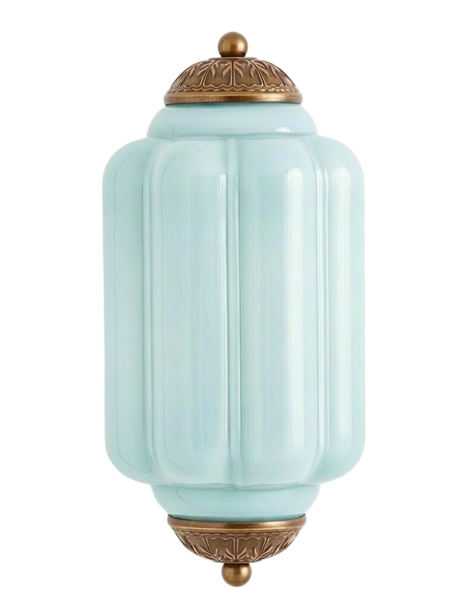 Væglampe i mælkehvidt glas til soveværelset eller gangen i skandinavisk stil