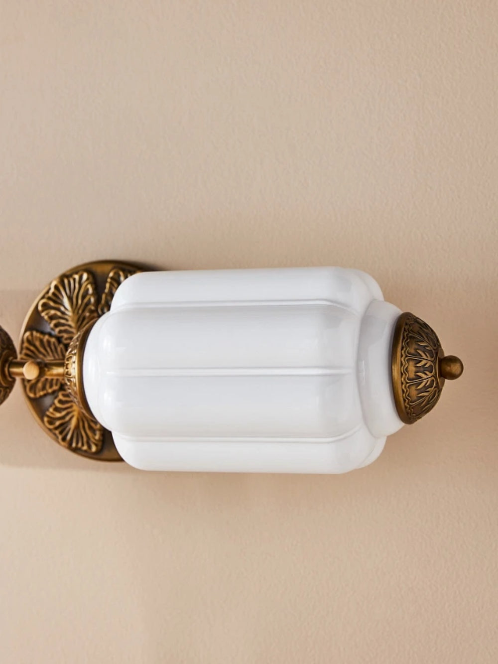 Eloise Vintage Glass Horizontal Wall Light For Living Room And Hallway