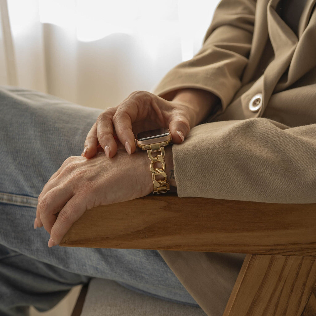 Λουράκι αλυσίδα από χρυσό ατσάλι για Apple Watch, ασφαλές κλείσιμο με κούμπωμα