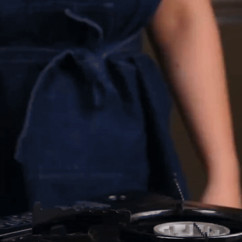 Frying Pan In Titanium With No Nonstick Coating For All Heat Sources